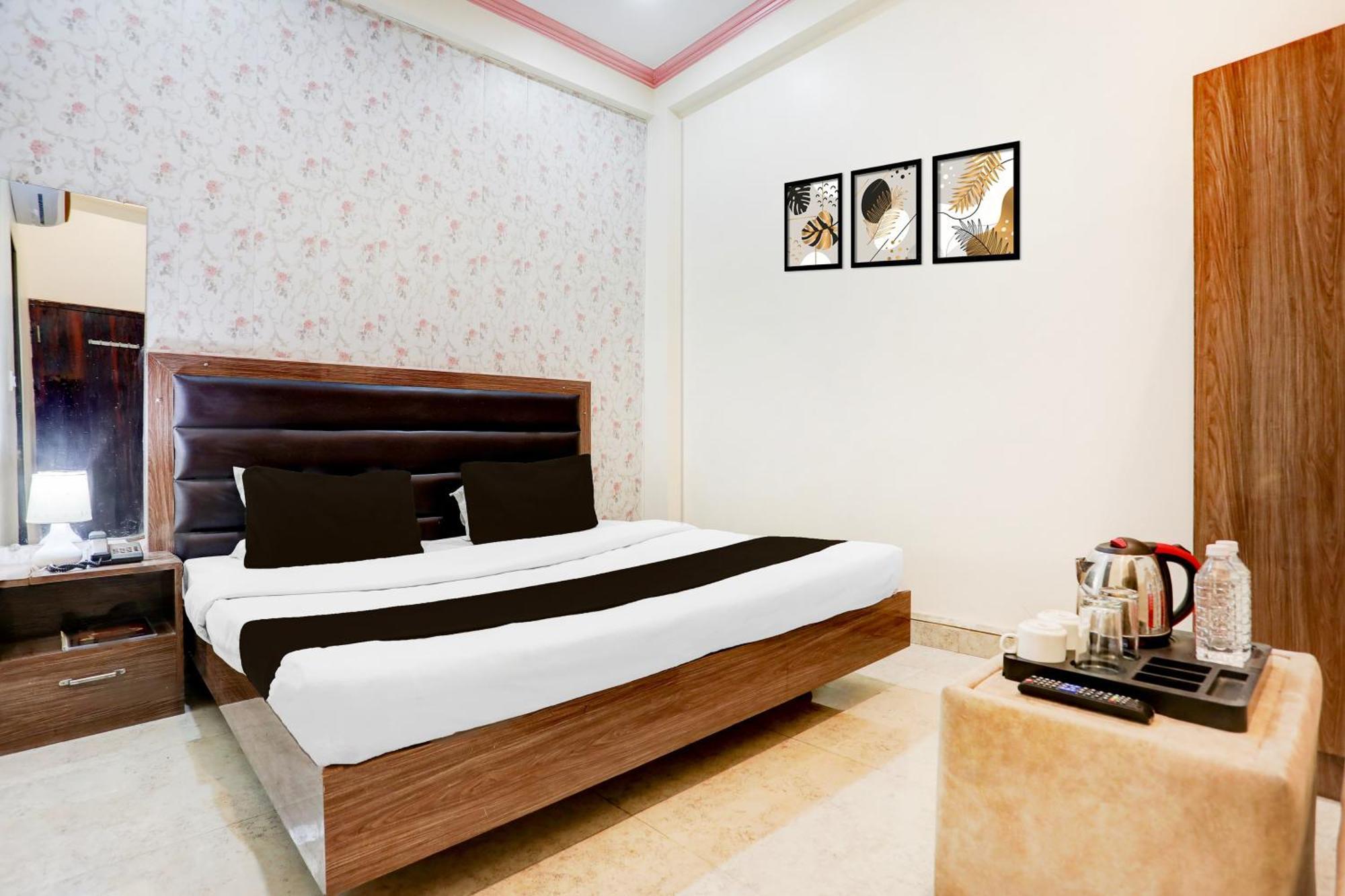 Super Hotel O Sankat Mochan Gandhi Nagar Kakarmatha Ngoại thất bức ảnh